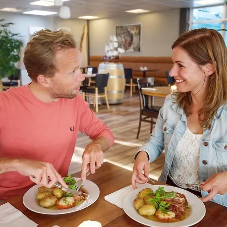 Landal Gronhoj Strand Лёккен