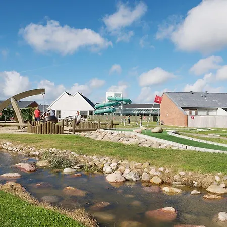 Landal Gronhoj Strand Лёккен